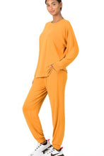 Load image into Gallery viewer, Zenana Raglan Sleeve Pullover &amp; Jogger Pants Set
