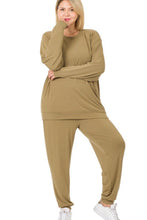Load image into Gallery viewer, Zenana Raglan Sleeve Pullover &amp; Jogger Pants Set
