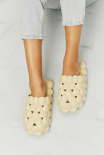 Load image into Gallery viewer, NOOK JOI Laid Back Bubble Slides in Khaki
