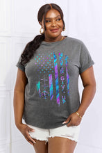 Load image into Gallery viewer, Simply Love Full Size NEVER GIVE UP Graphic Cotton Tee
