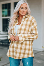Load image into Gallery viewer, Plaid Button Front Shacket
