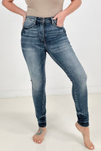 Load image into Gallery viewer, Judy Blue "Mazzy" High Waist Control Top Skinny Jeans
