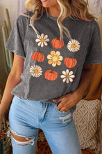 Load image into Gallery viewer, Pumpkin Floret Graphic Vintage Washed T-Shirt
