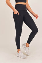 Load image into Gallery viewer, Mono B Tummy Control Sweetheart Highwaist Leggings
