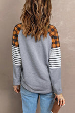 Load image into Gallery viewer, Round Neck Long Sleeve Pumpkin Graphic T-Shirt
