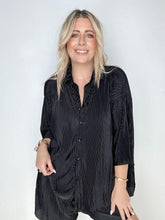 Load image into Gallery viewer, Pleated Button Down Top And Shorts Set
