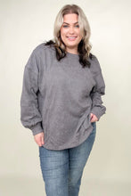 Load image into Gallery viewer, Twist Detail Reversible Oversized Sweatshirt With Pockets
