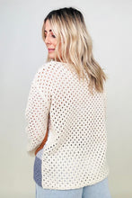 Load image into Gallery viewer, Davi &amp; Dani Color Blocked Knit Top
